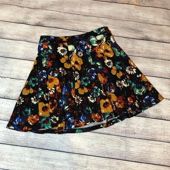 Lush Dresses & Skirts - Lush Floral Skater Skirt Size XS